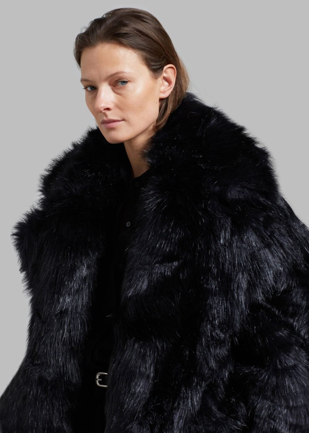 Short Faux Fur Coat - Black - Image 6