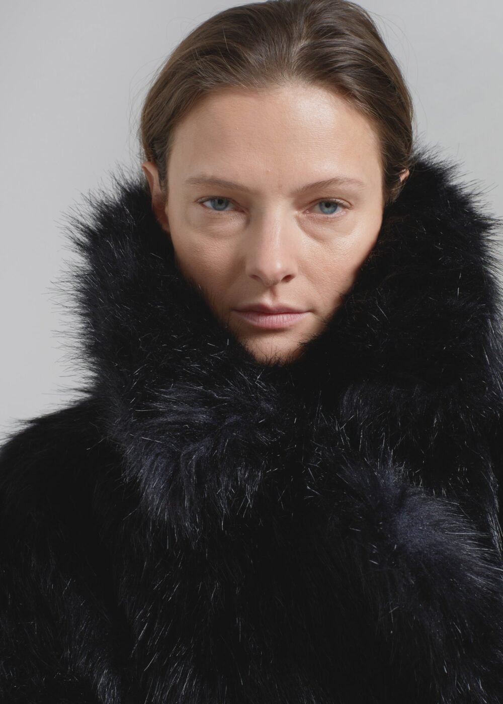 Short Faux Fur Coat - Black - Image 4