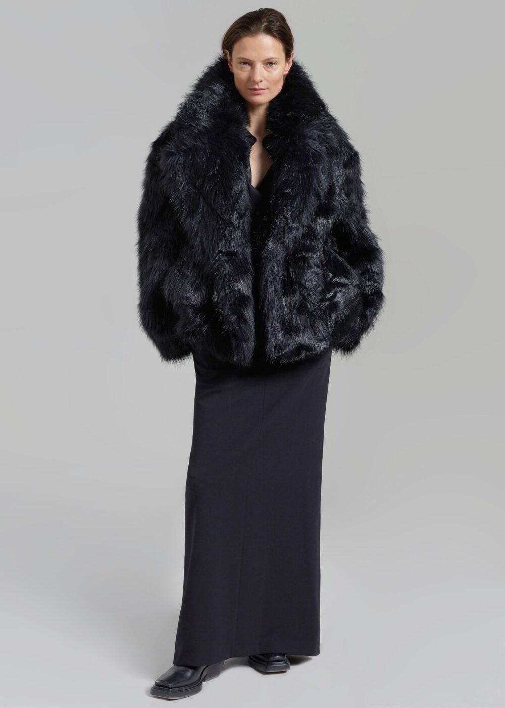 Short Faux Fur Coat - Black - Image 5