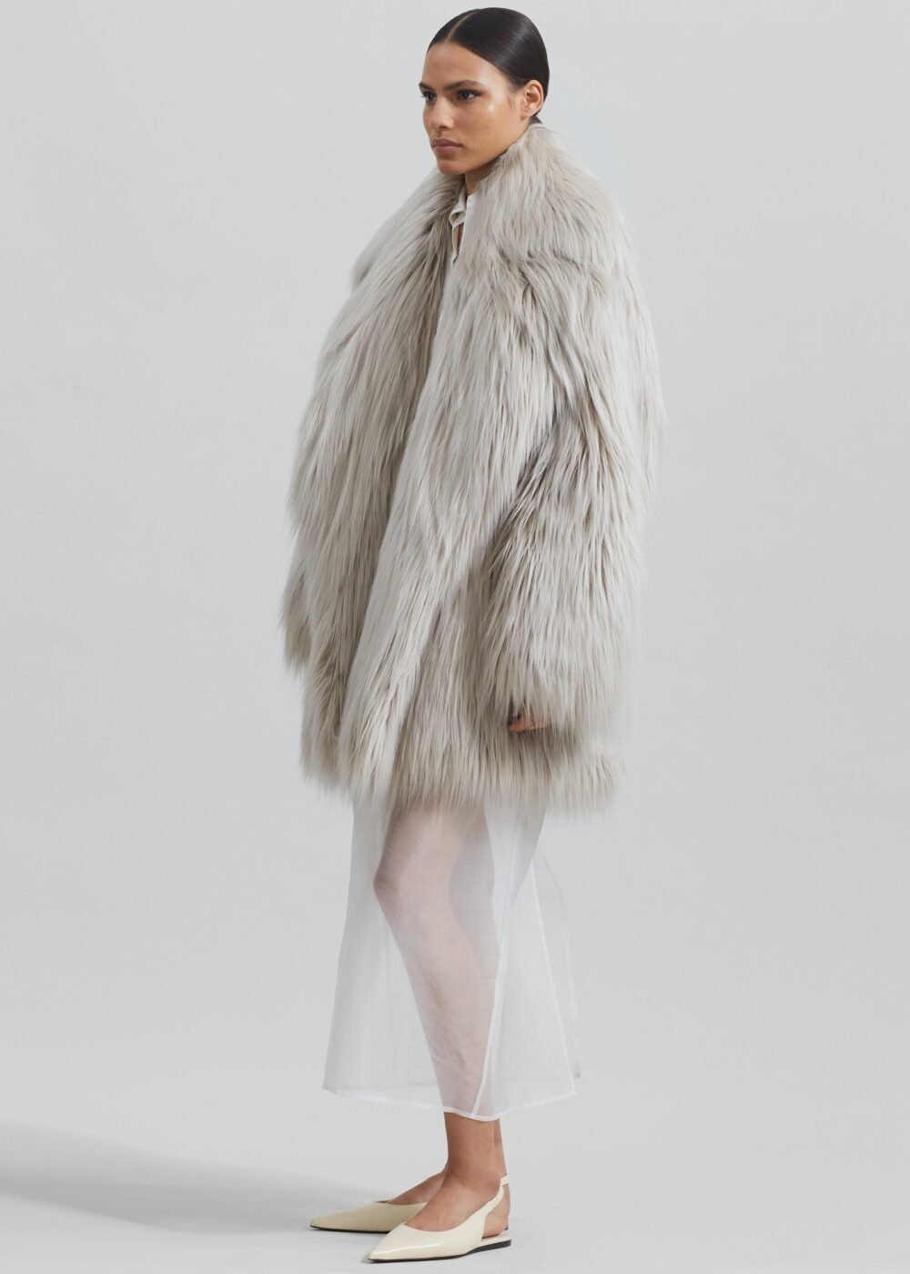 Short Faux Fur Coat - Grey - Image 7