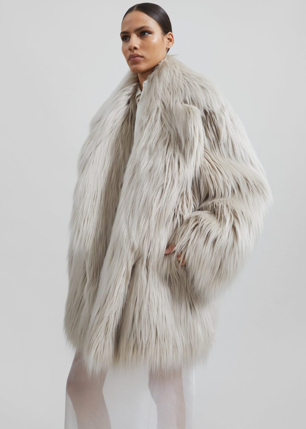 Short Faux Fur Coat - Grey - Image 4