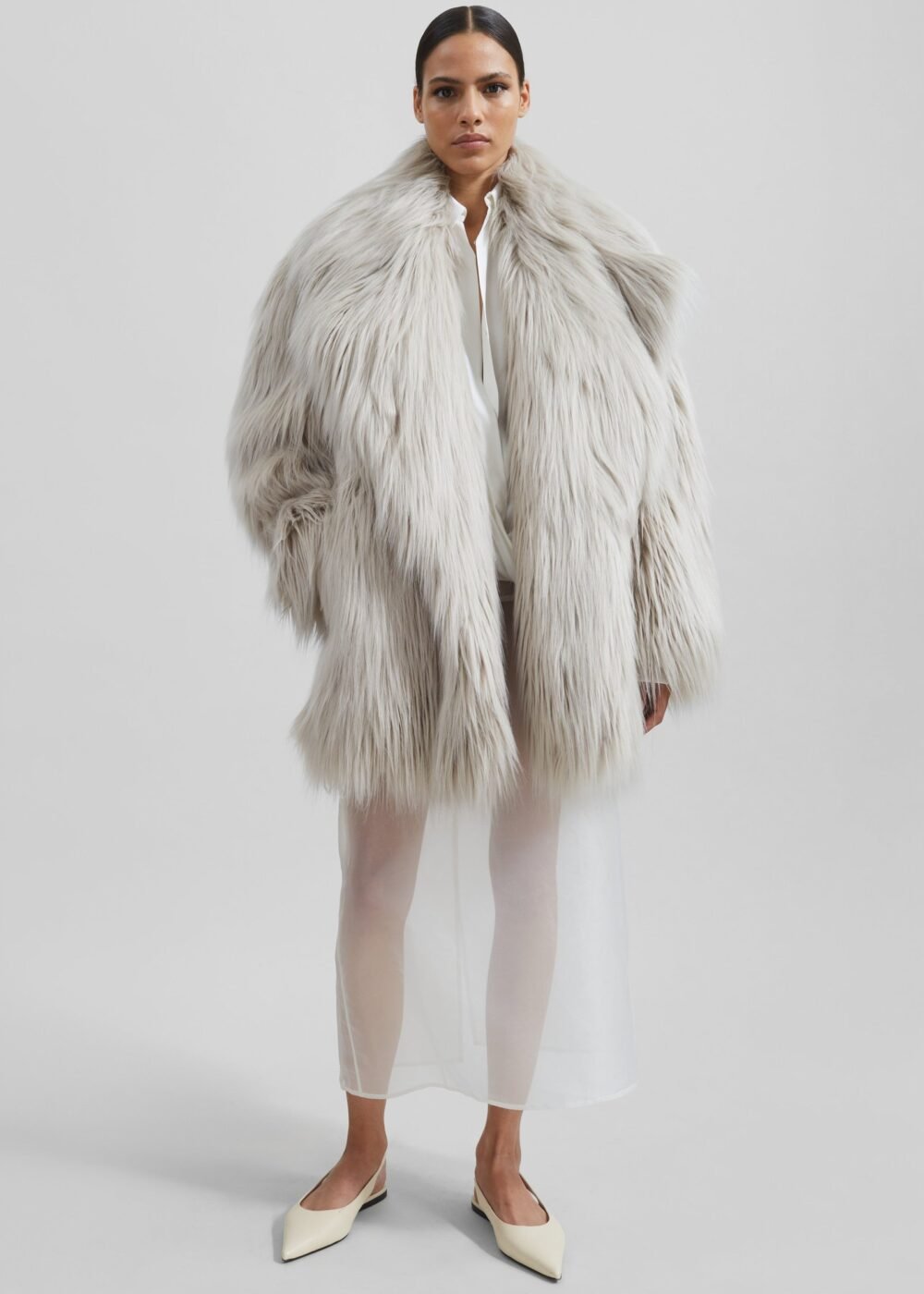 Short Faux Fur Coat - Grey - Image 5